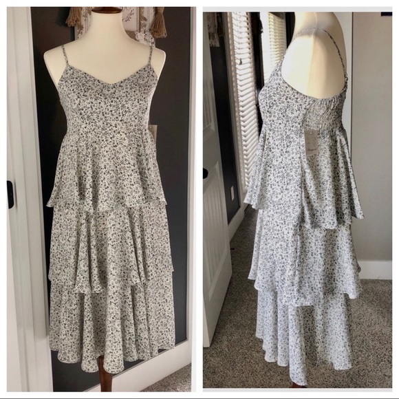 Passport Dresses & Skirts - New Black & White Floral Multi Tiered Dress Size M